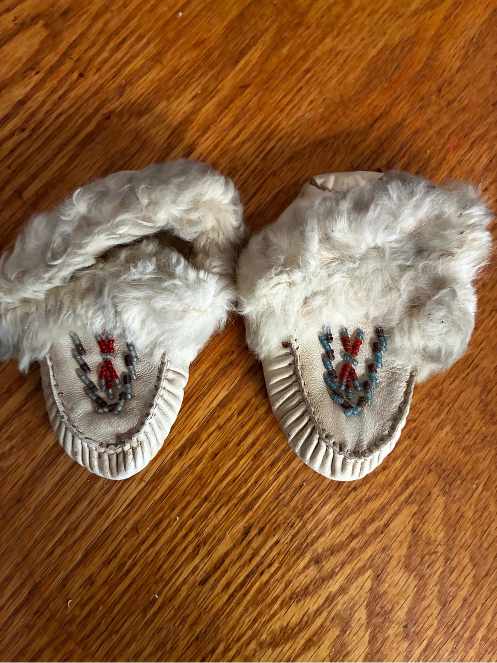 Vintage Handmade Leather Fur-Trim Beaded Baby Moccasins in Cream